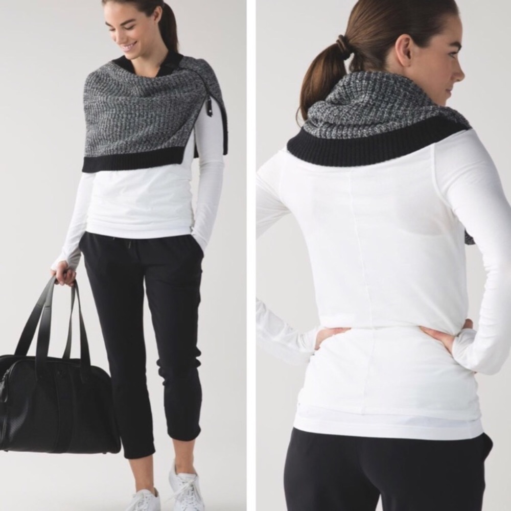 (SOLD) LULULEMON Falling Freely Neck Warmer Scarf - Picture 5 of 8